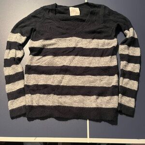 Abercrombie & Fitch Navy Blue and Silver Sweater